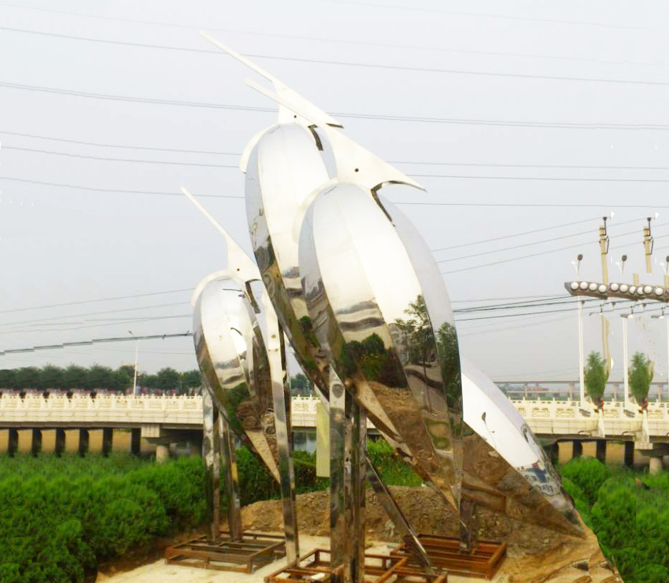 Bird stainless steel sculpture