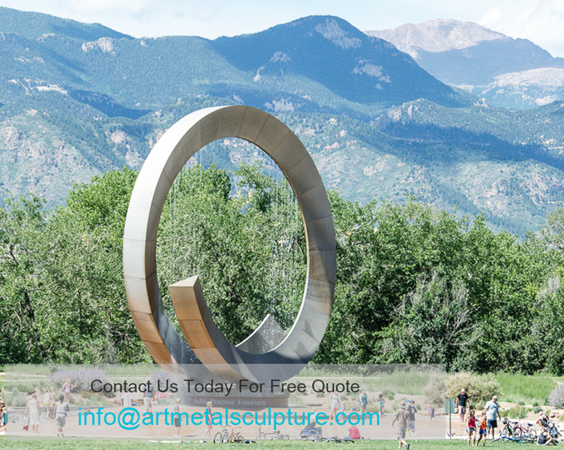 Circle fountain sculpture