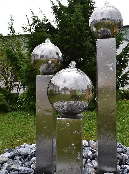 Stainless steel ball sculpture (3)