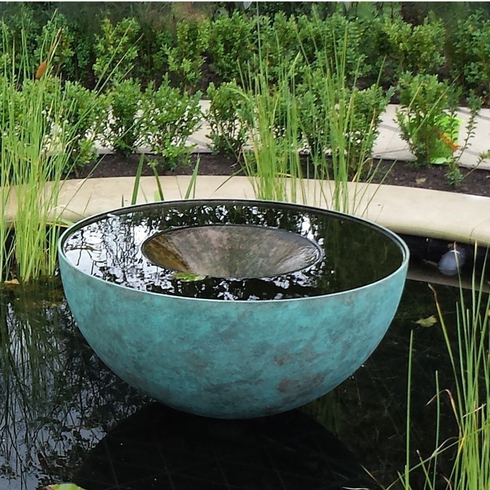 Chalice Design Painted Stainless Steel Modern Water Fountains Outdoor