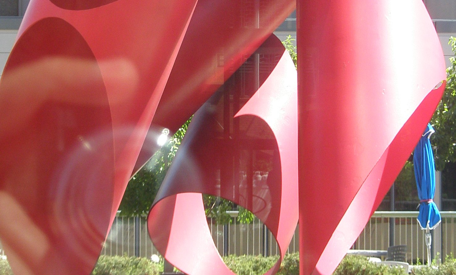 Industrial art red sculpture (4)