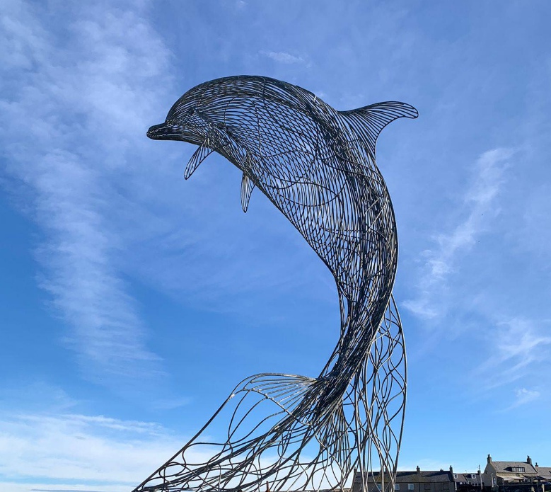 wire mesh dolphin sculpture