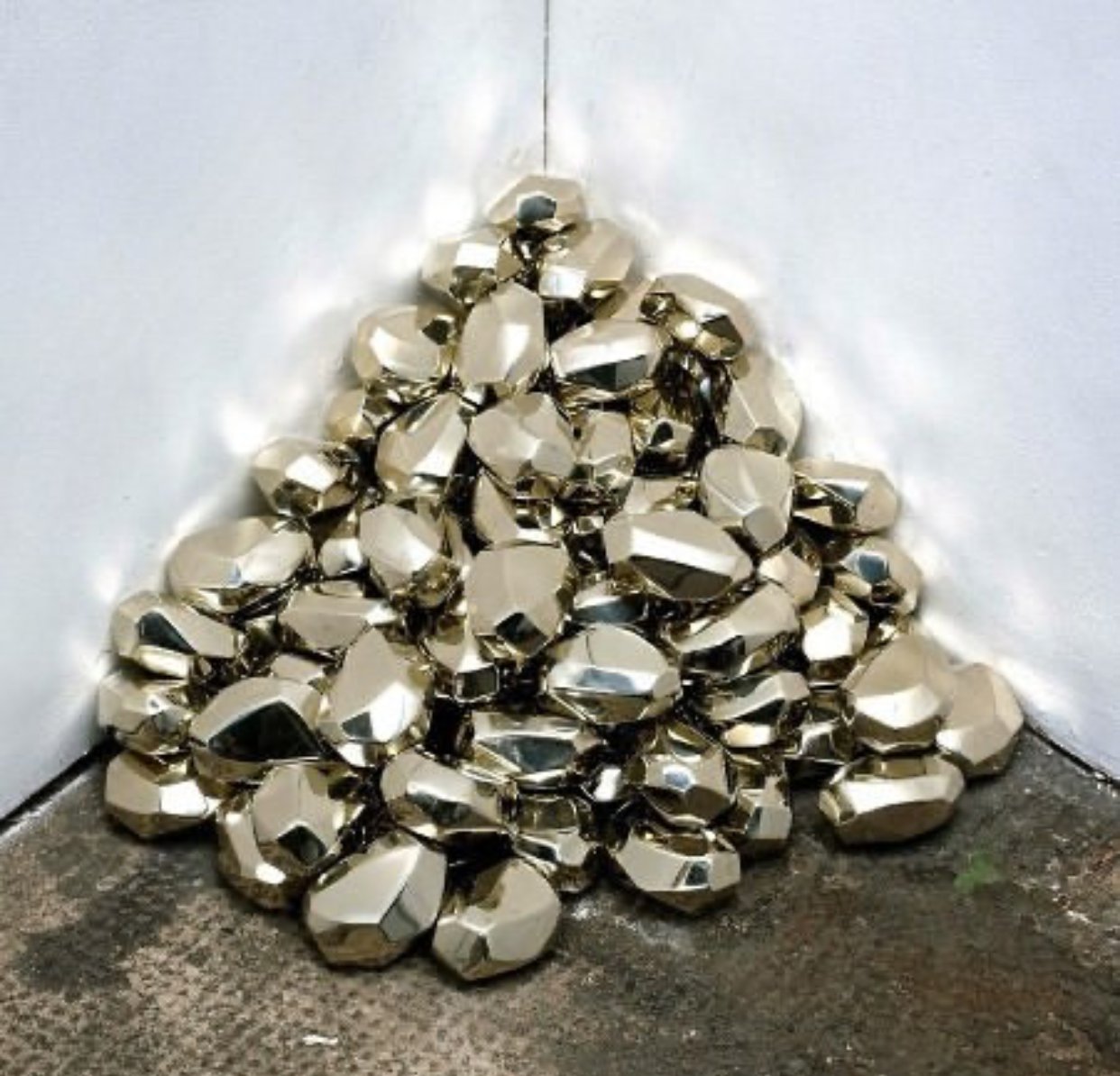 Stacked Pebbles stainless steel sculpture
