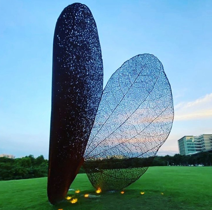 corten steel wings sculpture