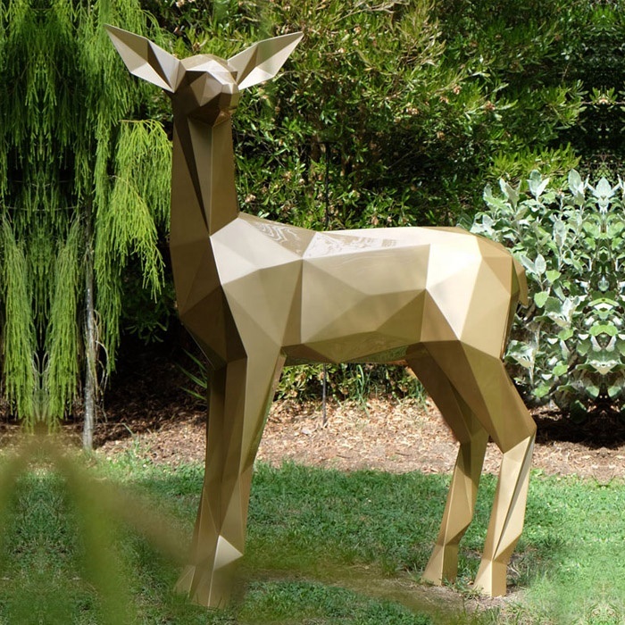 garden geometric deer