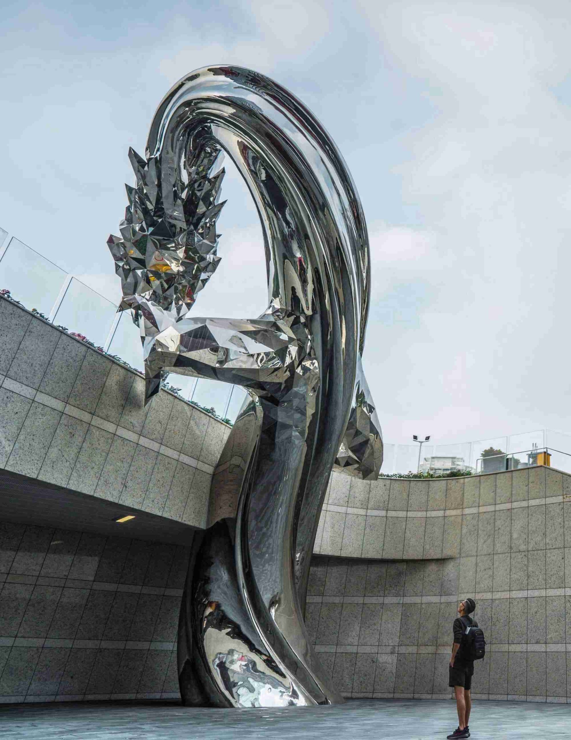 metal dragon sculpture (4)