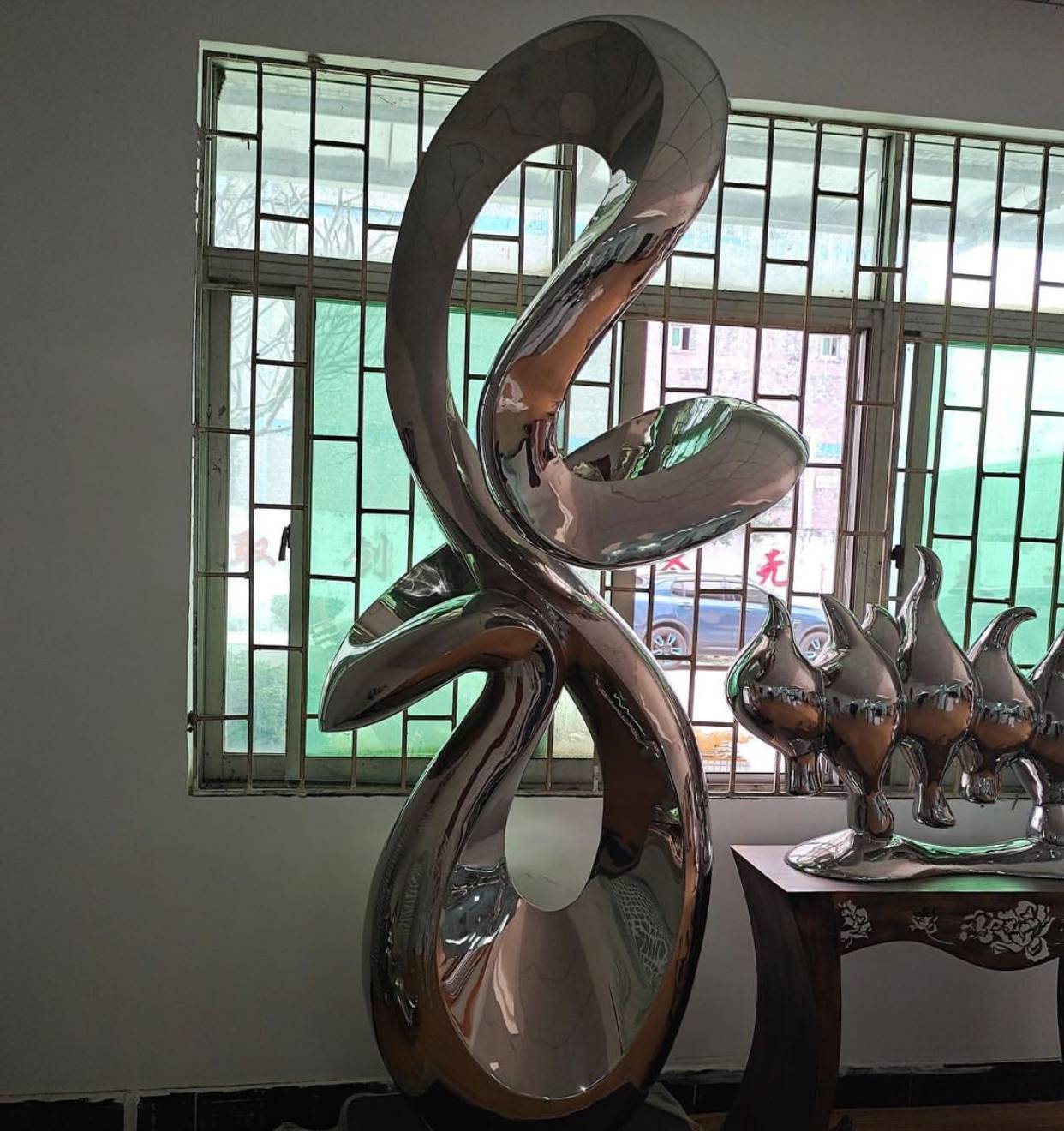 metal sculpture art stainless steel