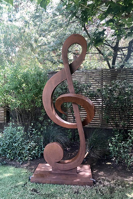 musical Notes sculpture (1)