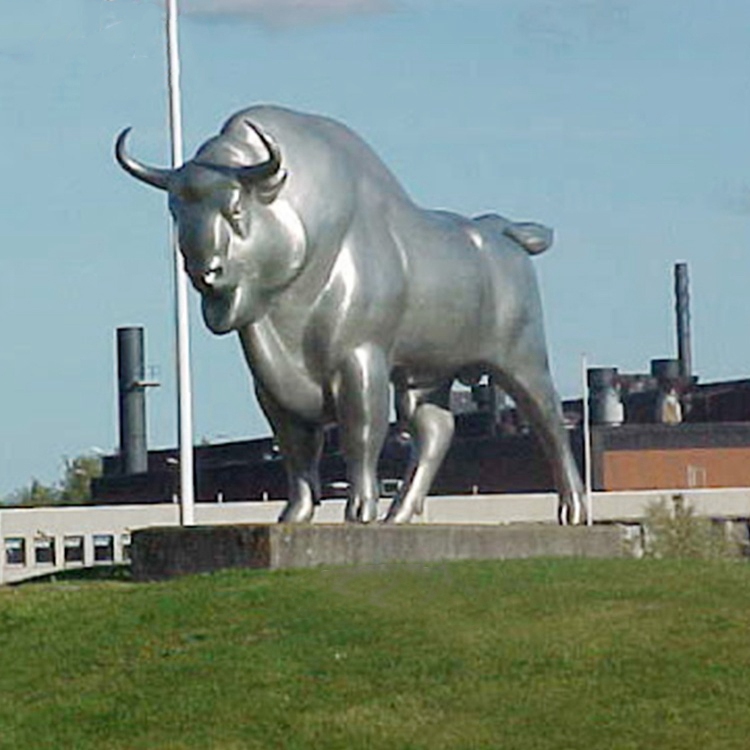 famous stainless steel cow yard decor sculpture