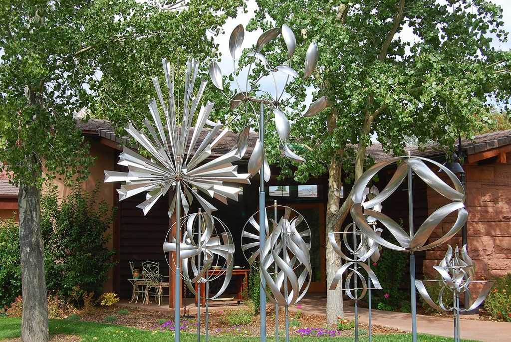 wind yard art (2)