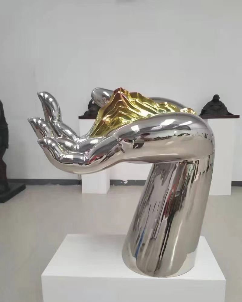 metal sculpture artists