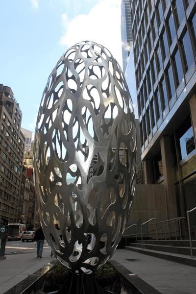 street hollow white metal sculpture (3)