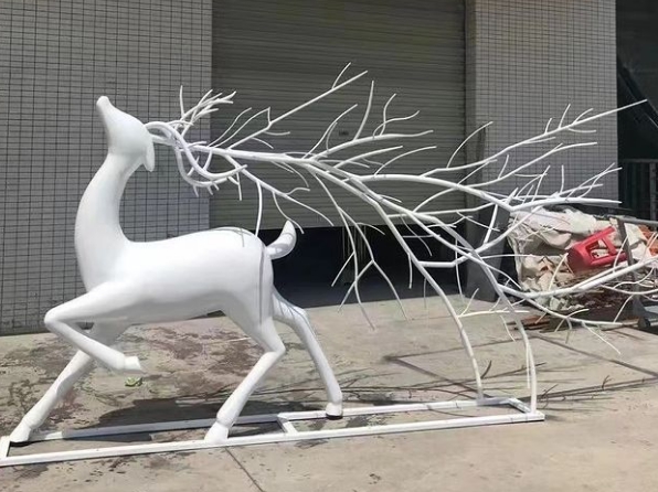 white stainless steel deer sculpture