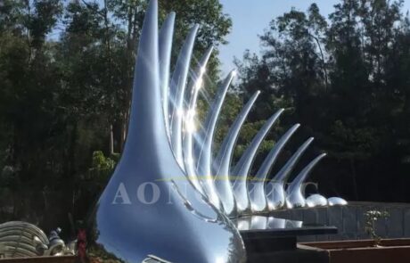 stainless steel Fishbone sculpture (1)