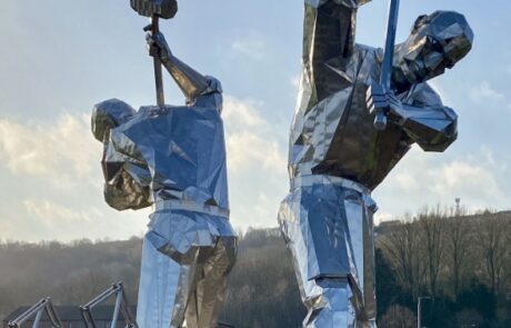 stainless steel mining sculptures (1)