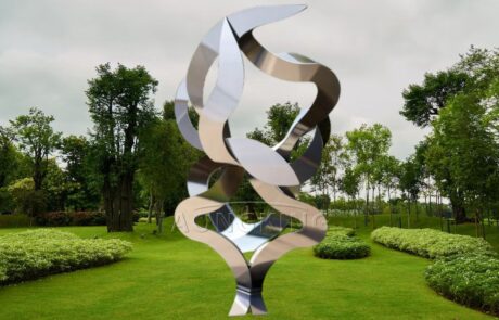 'Dialogue' with nature parterre sculpture