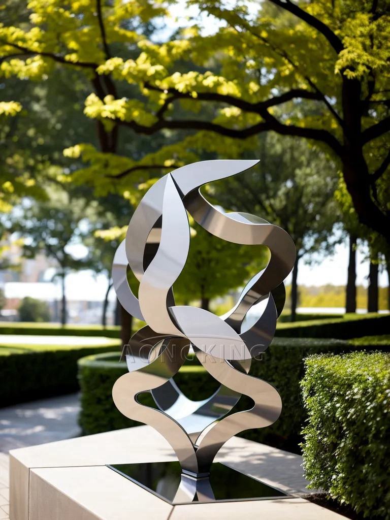 'Dialogue' with nature parterre sculpture for park