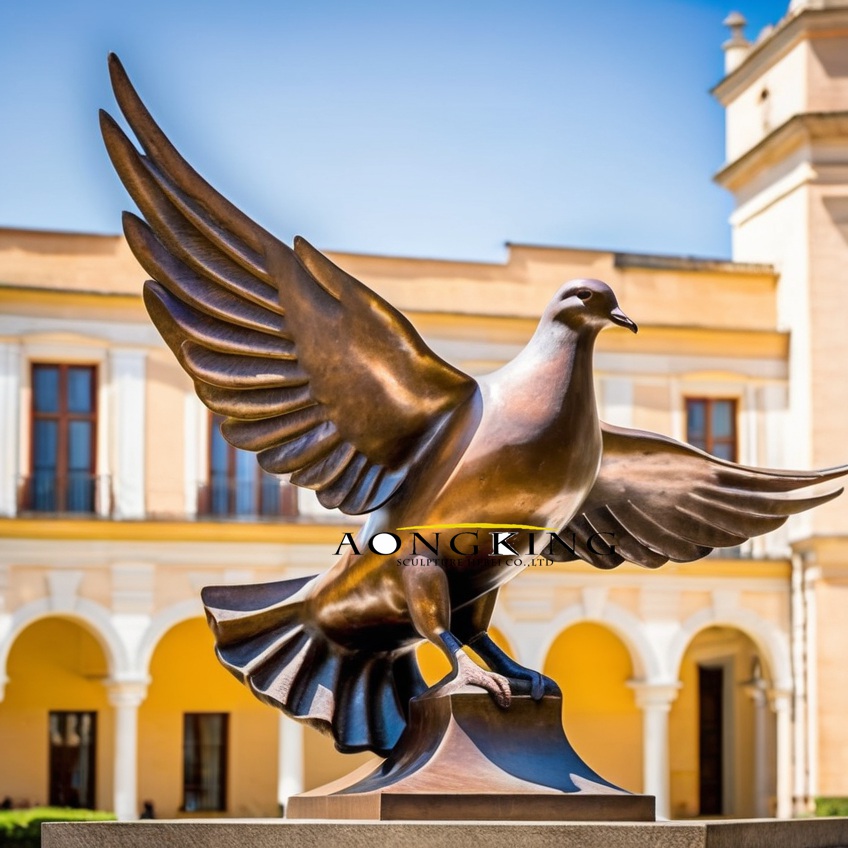 bronze Pigeon peace dove statue